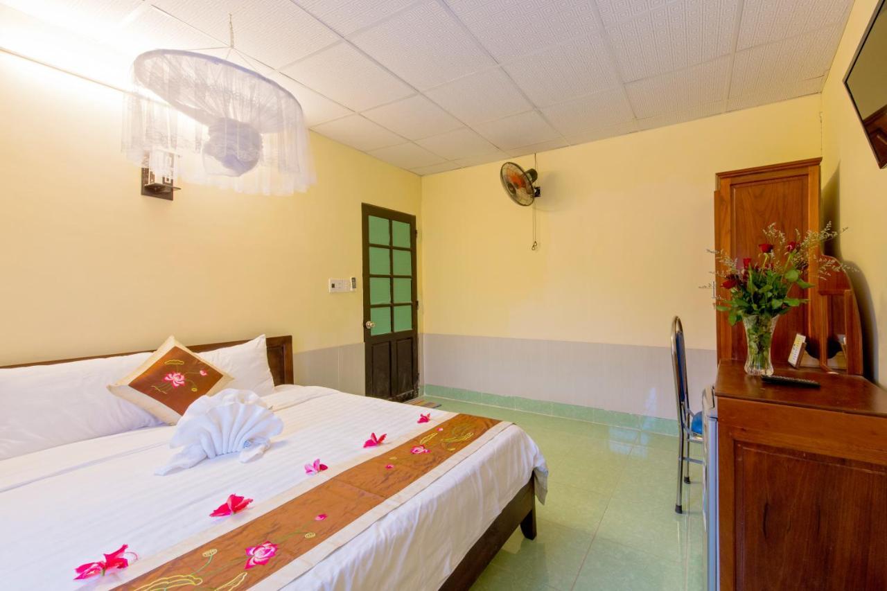 Bougain Villeas Homestay Hoi An Eksteriør billede
