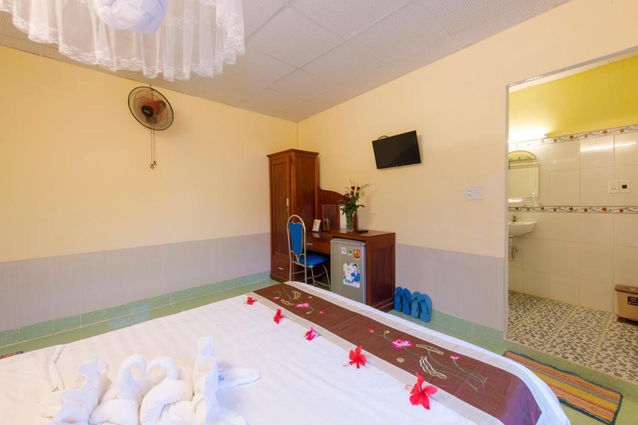 Bougain Villeas Homestay Hoi An Eksteriør billede