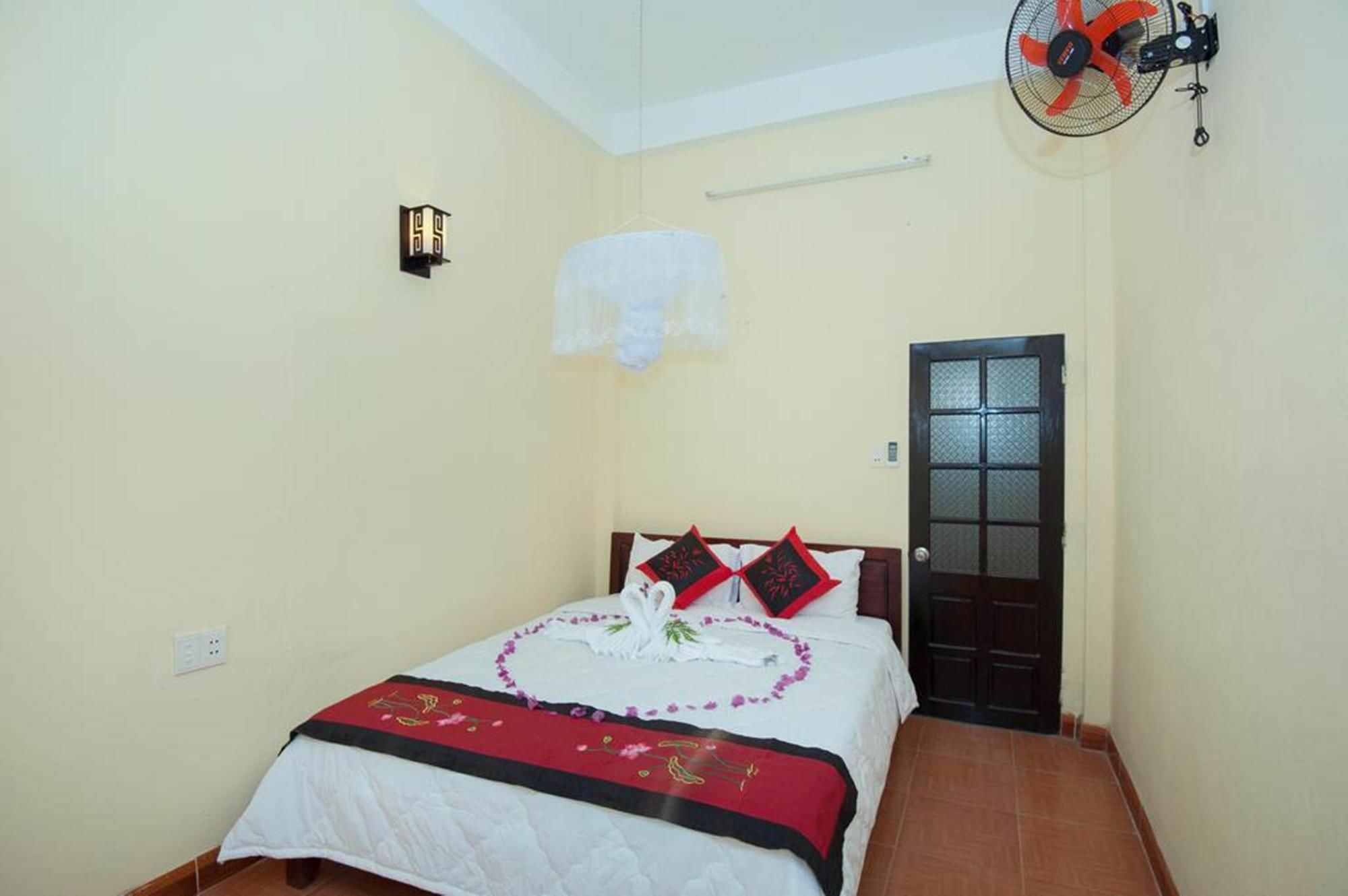 Bougain Villeas Homestay Hoi An Eksteriør billede